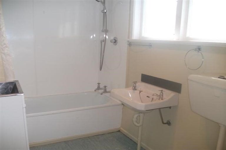 Photo of property in 32f1- John Street, Trentham, Upper Hutt, 5018