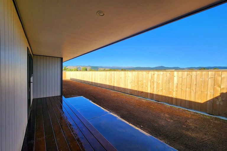 Photo of property in 5 Thorn Place, Levin, 5510