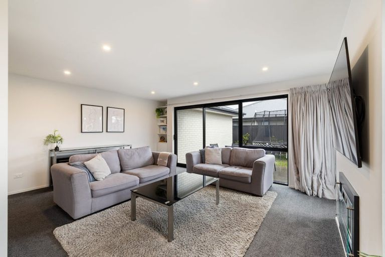 Photo of property in 15 Batchelor Place, Kaiapoi, 7630