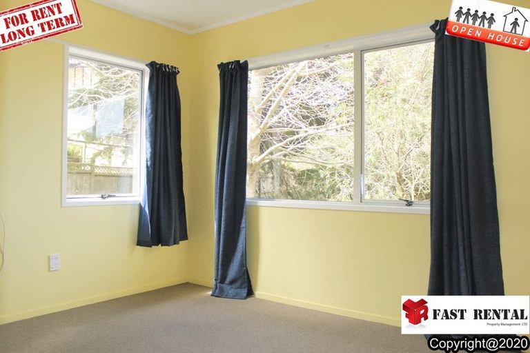 Photo of property in 73a Ayton Drive, Totara Vale, Auckland, 0629