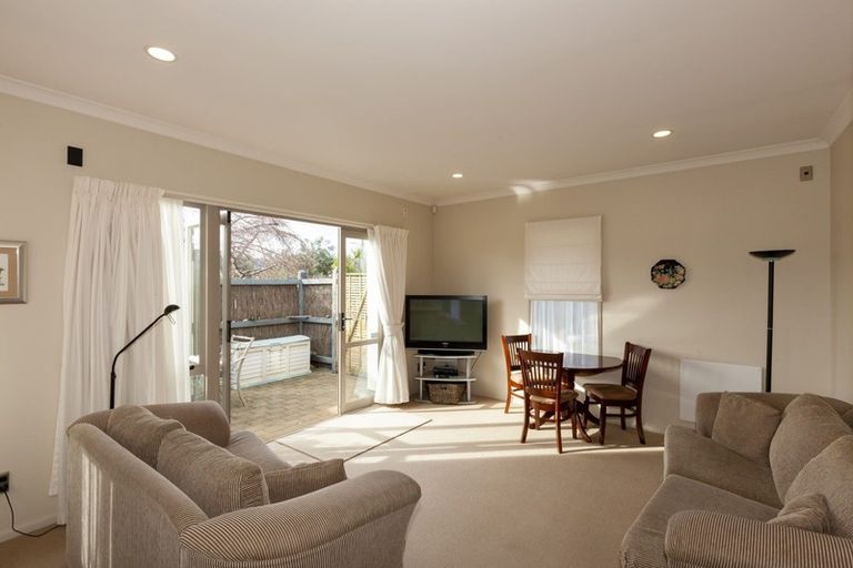 Photo of property in 8 Regent Drive, Paraparaumu Beach, Paraparaumu, 5032