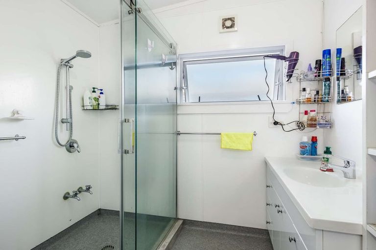 Photo of property in 710 Heretaunga Street East, Parkvale, Hastings, 4122