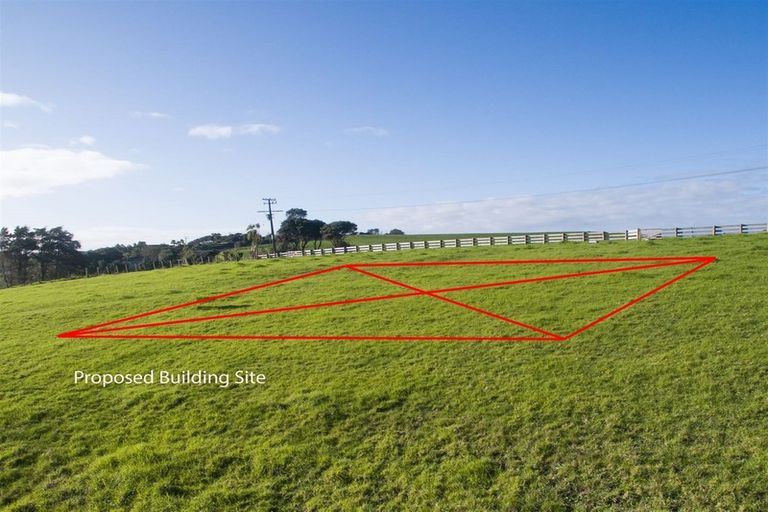Photo of property in 485 Kiwitahi Road, Helensville, 0875