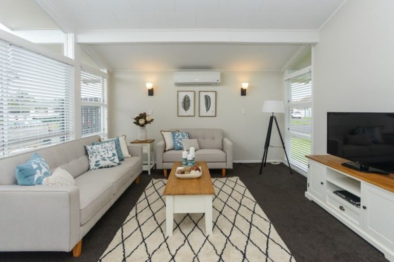 Photo of property in 3 Forsyth Street, Taradale, Napier, 4112