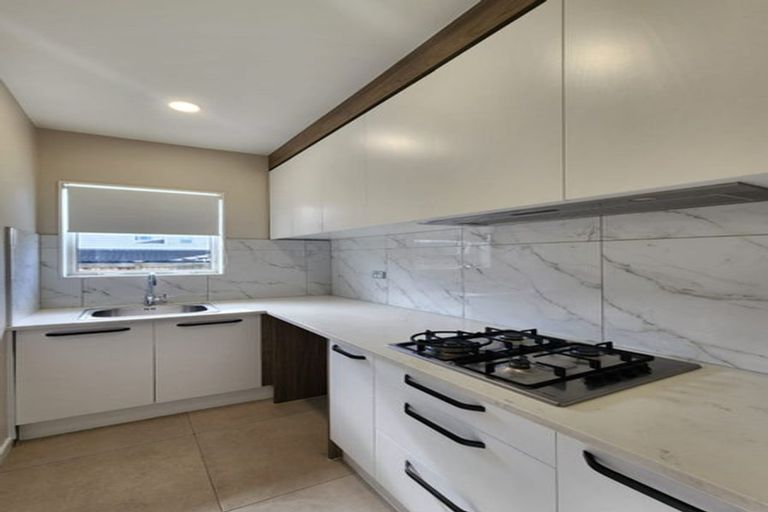 Photo of property in 14 Cloonlyon Drive, Flat Bush, Auckland, 2019