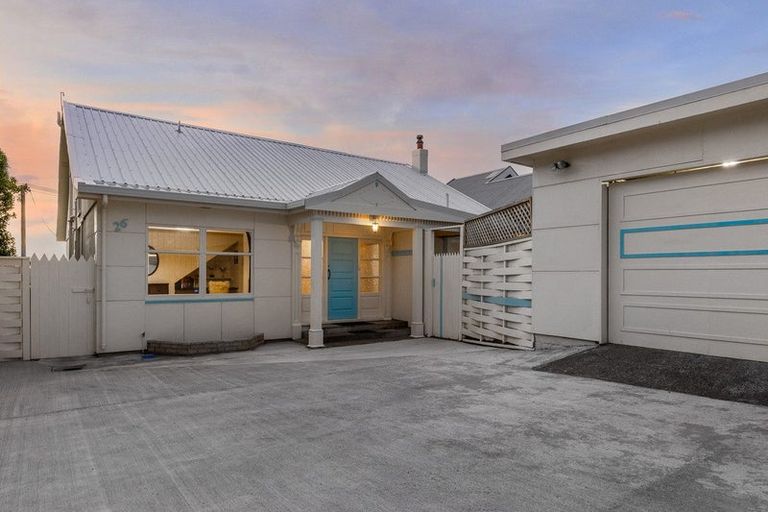 Photo of property in 26 Steyne Avenue, Plimmerton, Porirua, 5026