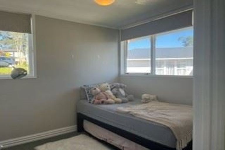 Photo of property in 27 Sunhill Road, Sunnyvale, Auckland, 0612