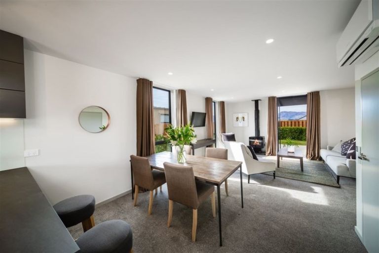 Photo of property in 52 Mount Linton Avenue, Wanaka, 9305