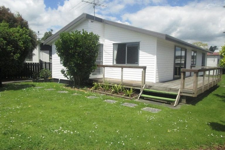 Photo of property in 1a Kelvin Road, Papakura, 2110