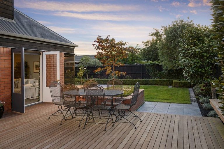 Photo of property in 79a Jeffreys Road, Fendalton, Christchurch, 8052