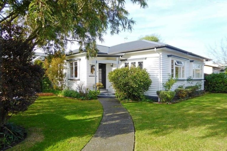 Photo of property in 8 Bennett Street, St Albans, Christchurch, 8052