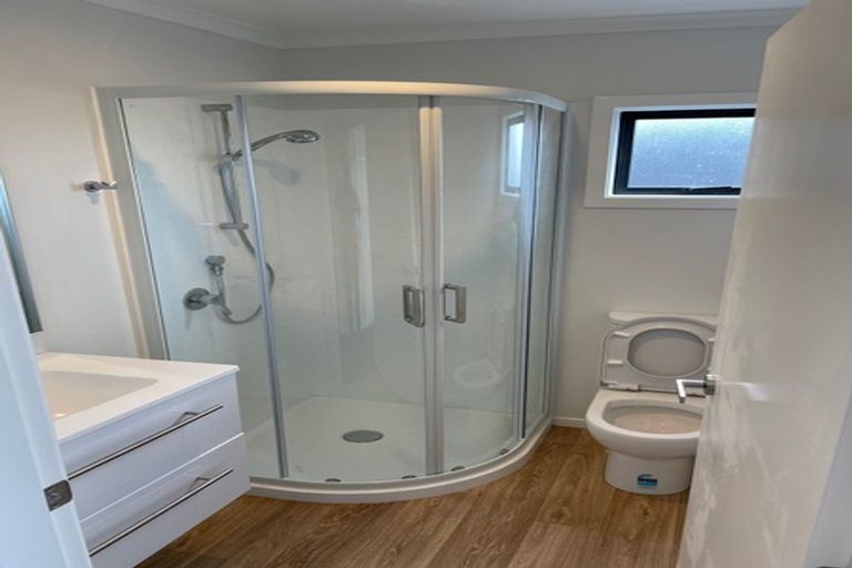 Photo of property in 2/20 Marama Street, Castor Bay, Auckland, 0620