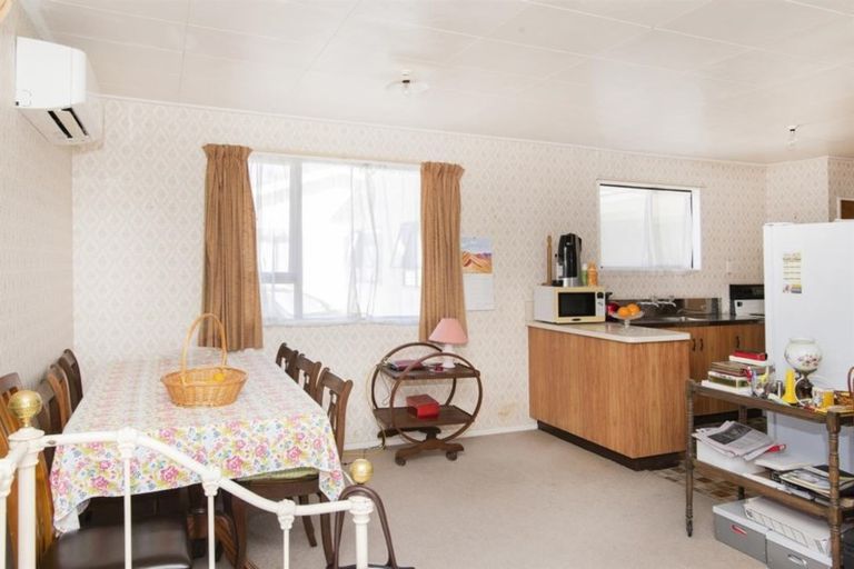 Photo of property in 14 Kingsley Street, Whataupoko, Gisborne, 4010