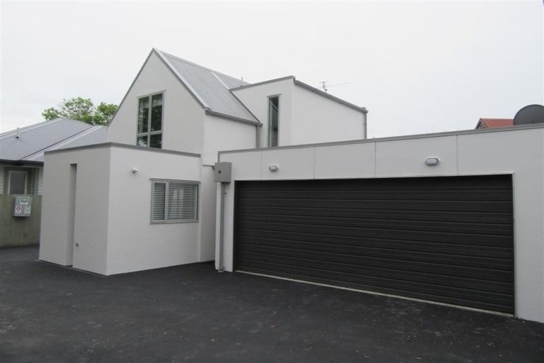 Photo of property in 10 Champion Street, Edgeware, Christchurch, 8013