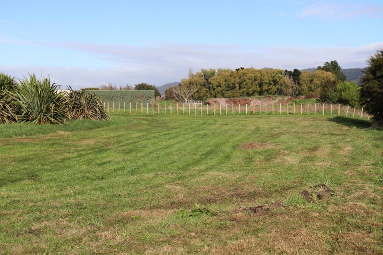 Photo of property in 27 Riverside Way, Ngaruawahia, Huntly, 3771