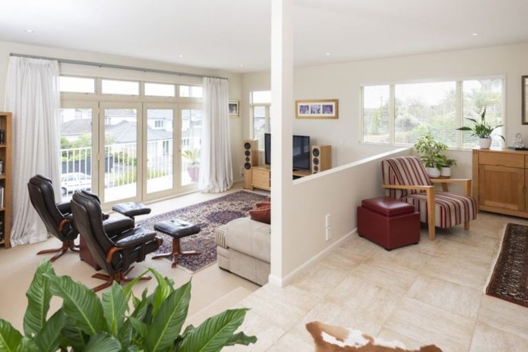 Photo of property in 22a Morrow Avenue, Bucklands Beach, Auckland, 2012