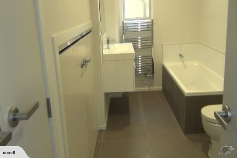 Photo of property in 86a Thurleigh Grove, Karori, Wellington, 6012