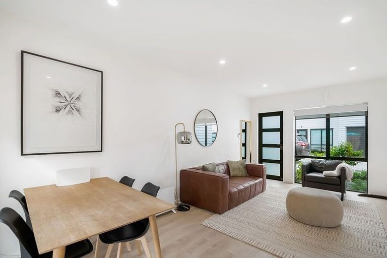 Photo of property in 66c Donovan Avenue, Massey, Auckland, 0614