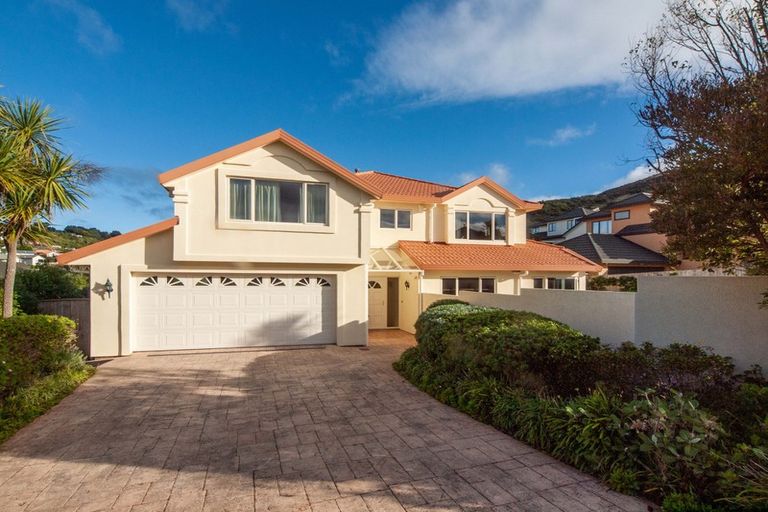 Photo of property in 3 Waverton Terrace, Churton Park, Wellington, 6037