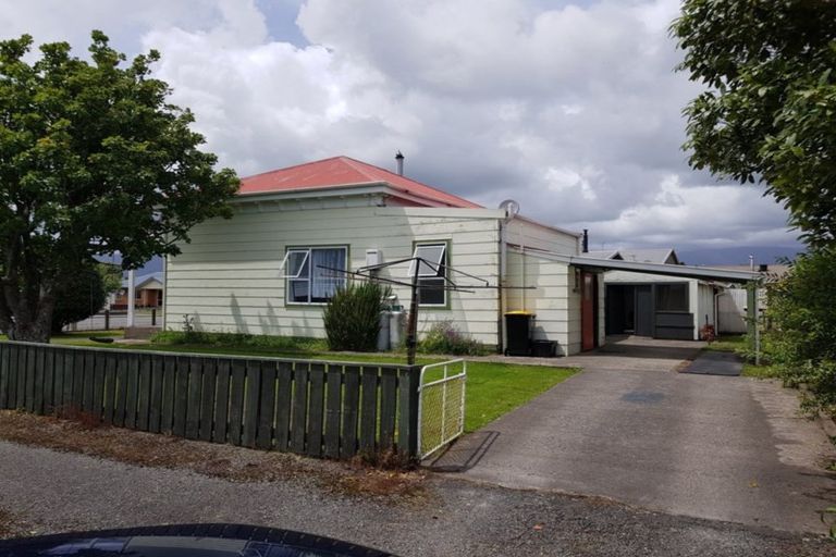 Photo of property in 54 Derby Street, Westport, 7825