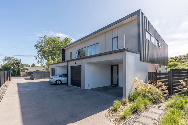 Photo of property in 2/100 East Street, Enderley, Hamilton, 3214