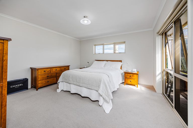 Photo of property in 58 Rushgreen Avenue, Pahurehure, Papakura, 2113