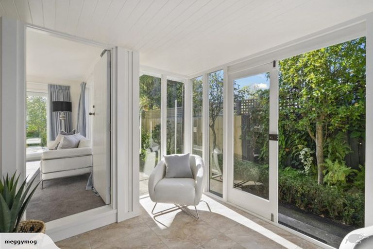 Photo of property in 15 Wairarapa Terrace, Merivale, Christchurch, 8014