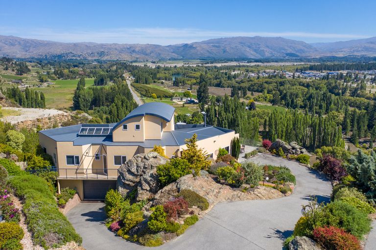 Photo of property in 7 Hawkdun Place, Bridge Hill, Alexandra, 9320