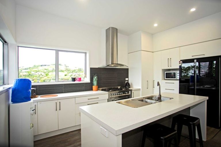 Photo of property in 1r Oceana Drive, Welcome Bay, Tauranga, 3175