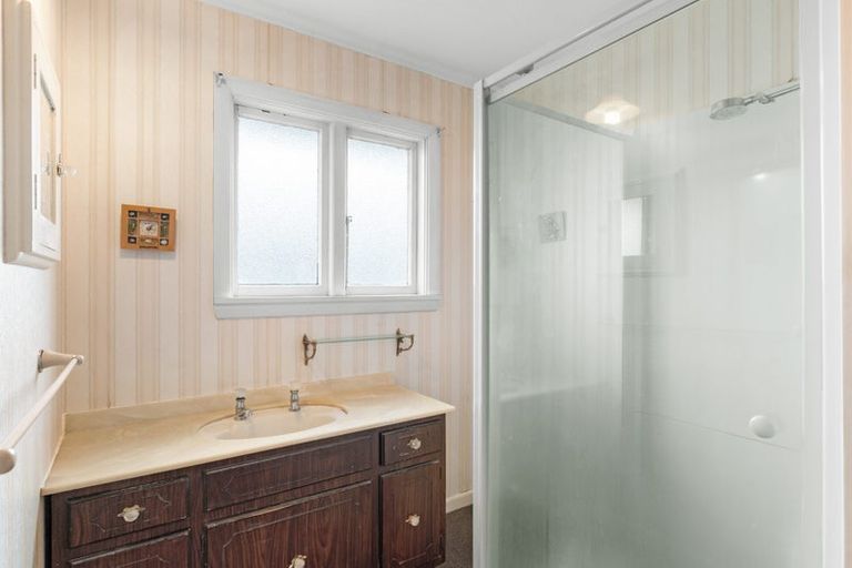 Photo of property in 120 Springs Road, Hornby, Christchurch, 8042