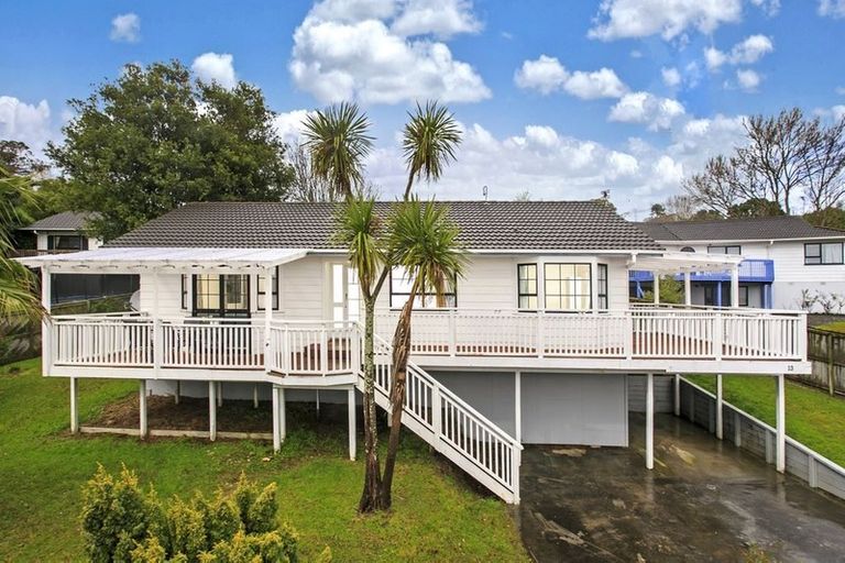 Photo of property in 13 Santiago Crescent, Unsworth Heights, Auckland, 0632