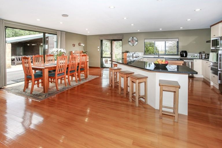 Photo of property in 325 Flat Bush School Road, Flat Bush, Auckland, 2019