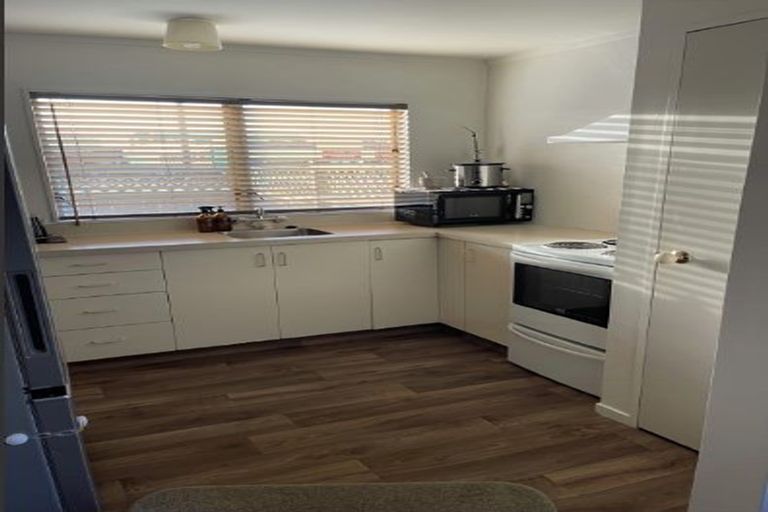 Photo of property in 1/1 Taradale Road, Pirimai, Napier, 4112