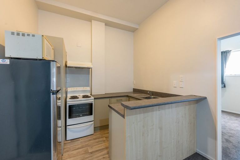 Photo of property in 2/27 Drummond Street, Mount Cook, Wellington, 6021