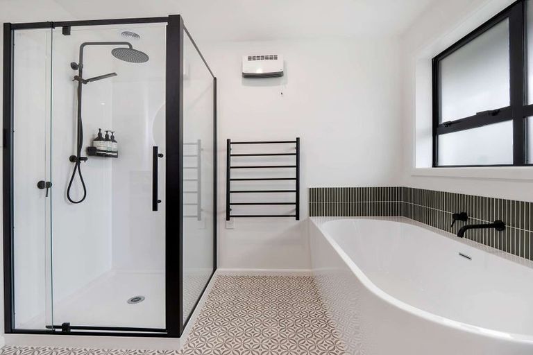 Photo of property in 53 Woodbury Street, Russley, Christchurch, 8042