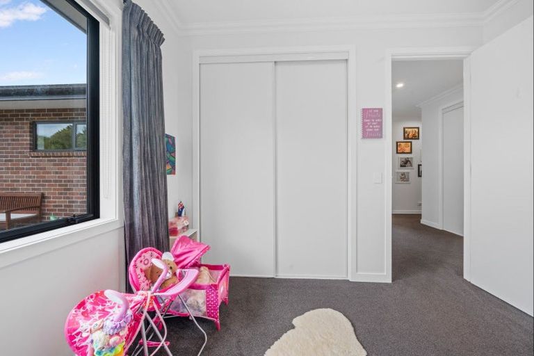 Photo of property in 5 Fern Lane, Whalers Gate, New Plymouth, 4310