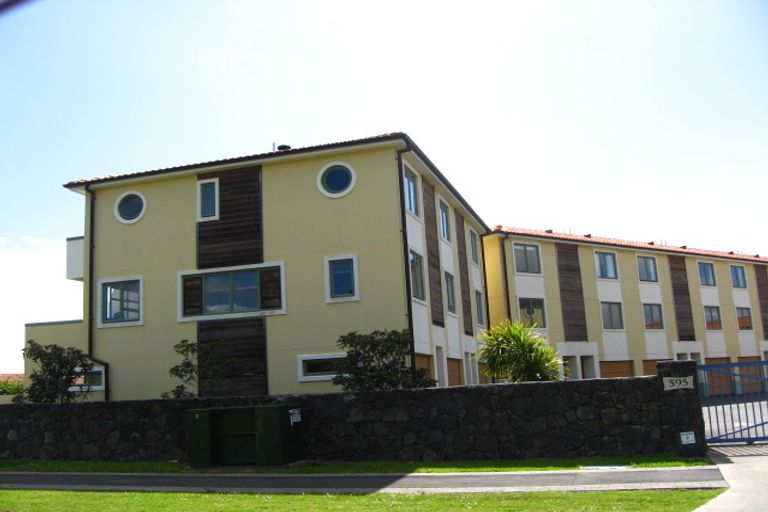 Photo of property in 8/595 Laurie Southwick Parade, Gulf Harbour, Whangaparaoa, 0930