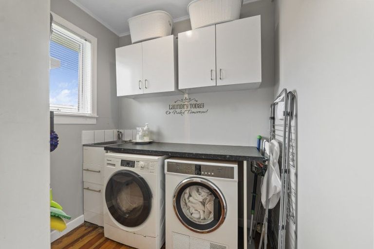 Photo of property in 408a Carrington Street, Upper Vogeltown, New Plymouth, 4310