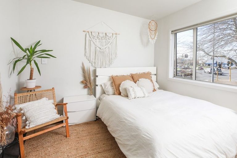 Photo of property in 39u2 Norton Road, Frankton, Hamilton, 3204