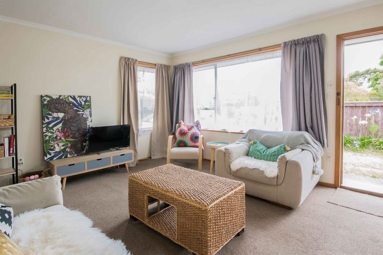 Photo of property in 2/97 Geraldine Street, Edgeware, Christchurch, 8013