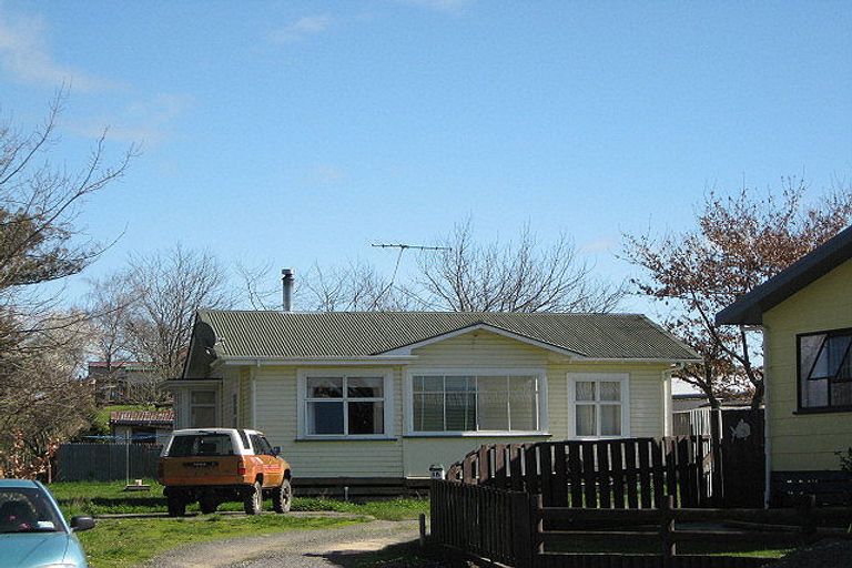 Photo of property in 18 Redwood Drive, Waipukurau, 4200