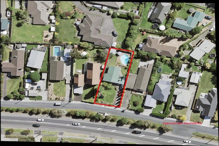Photo of property in 360 Main Road, Huapai, Kumeu, 0810