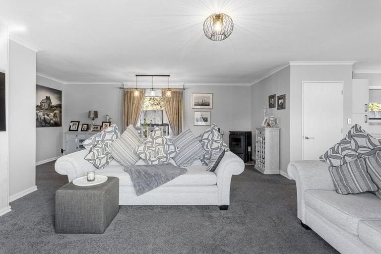 Photo of property in 26 Melford Close, Rangiora, 7400