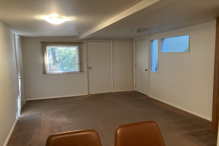 Photo of property in 63 Severn Street, Island Bay, Wellington, 6023