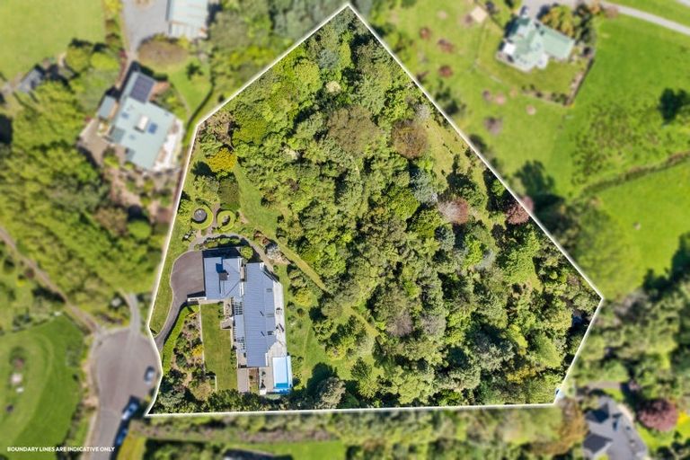 Photo of property in 62 Sunglo Terrace, Otaki, 5512