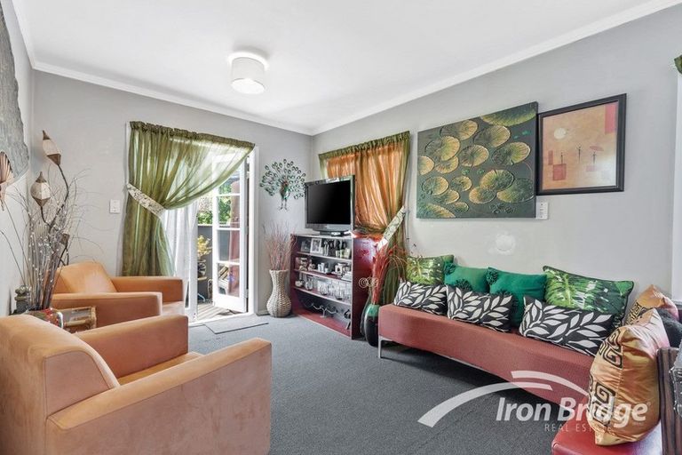 Photo of property in 31 Lancaster Road, Beach Haven, Auckland, 0626
