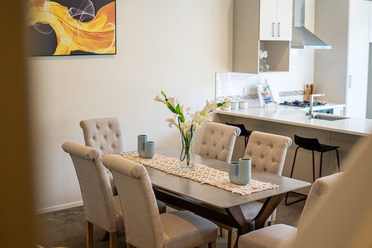 Photo of property in 13 Hakawai Avenue, Takanini, 2112