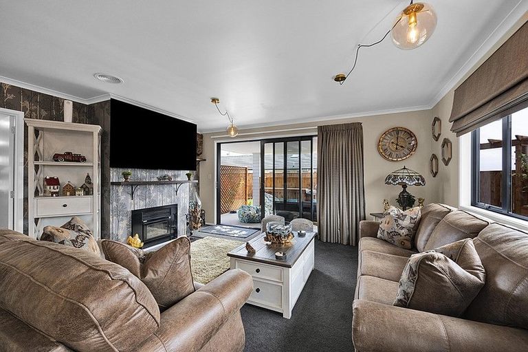 Photo of property in 50 County Drive, Hawera, 4610