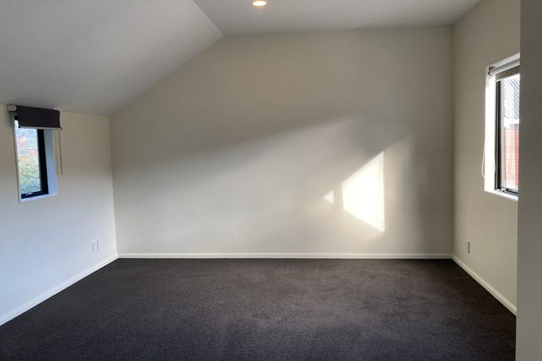 Photo of property in 227 The Parade, Island Bay, Wellington, 6023