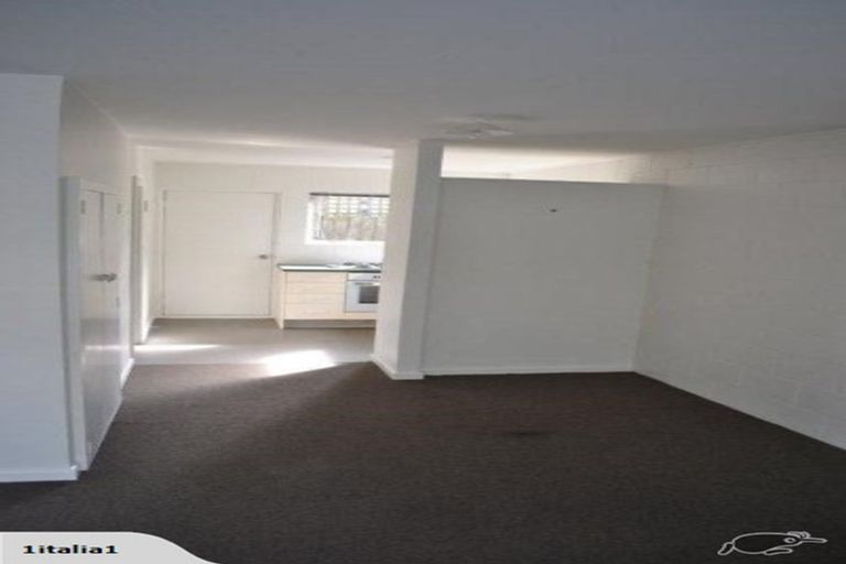 Photo of property in 4/34 Holly Road, St Albans, Christchurch, 8014
